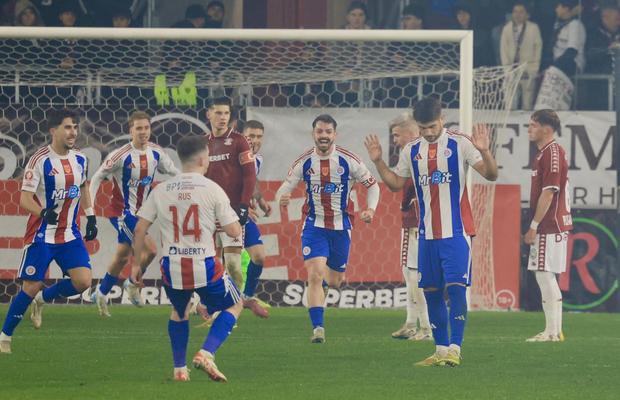 Gafă sau eurogol la Rapid - Oțelul? Toată lumea și-a pus mâinile în cap la execuția lui Paul Iacob