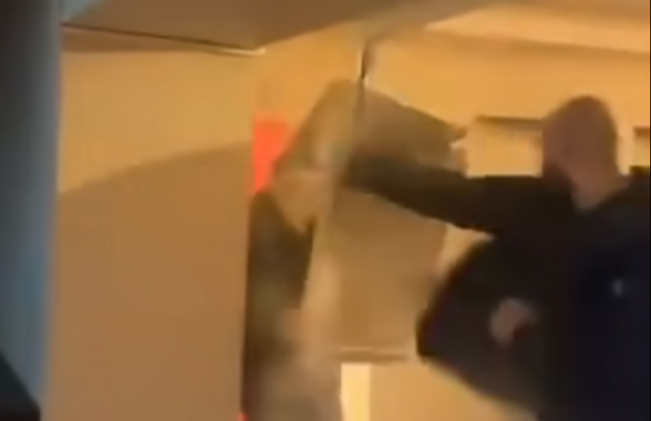 Scene șocante: momentul în care huliganii lui Feyenoord distrug complet un apartament din București