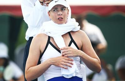 Maria Sharapova, ABANDON la Melbourne, după ce a fost intoxicată cu fum! Alertă înainte de Australian Open 2020: Bouchard a chemat doctorul!
