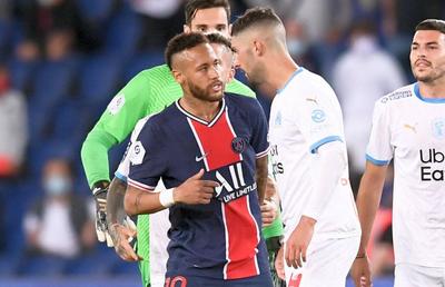PSG - MARSEILLE 2-1. Neymar, insultat după ce a cucerit Supercupa Franței: „Părinții m-au învățat să scot gunoiul afară”