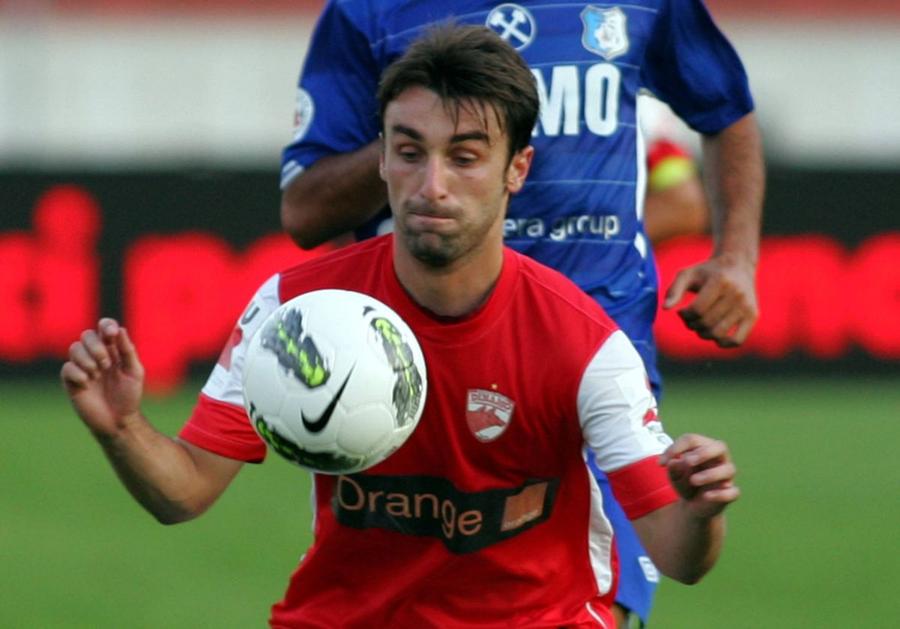 Elis Bakaj, în perioada când juca la Dinamo/ foto Imago Images „Spion” pentru Vitebsk » A dat informații despre Craiova în presa din Belarus