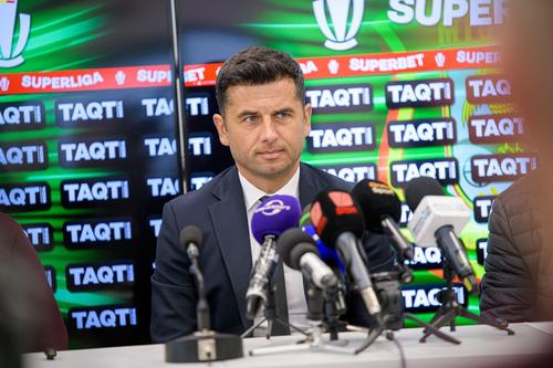 Nicolae Dică este noul antrenor de la CS Mioveni. A fost prezentat oficial în cadrul unei conferințe de presă/ foto Facebook @CS Mioveni