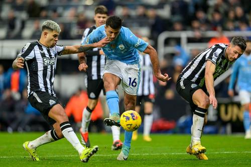 Bruno Guimaraes (26 de ani), mijlocașul celor de la Newcastle, este dorit cu insistență de Barcelona. foto: Imago Images