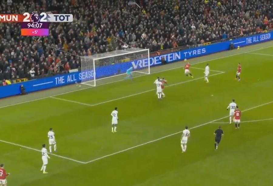 McTominay reia cu capul, singur Faza care a împărțit fanii în două » A greșit sau nu Drăgușin în Manchester United - Tottenham? Impresarul Florin Manea nu s-a putut abține și a intervenit