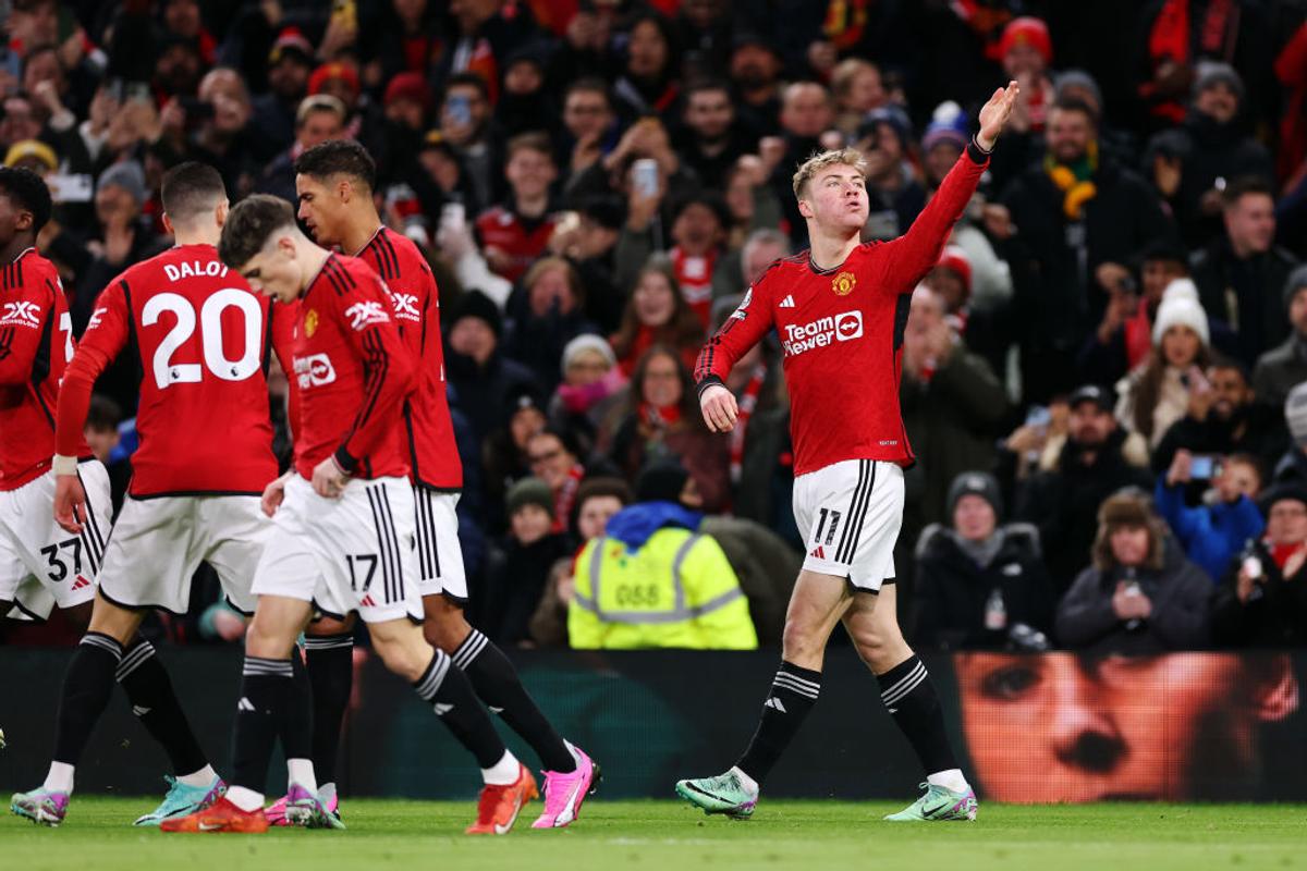 Cele mai spectaculoase imagini din Manchester United - Tottenham, primul meci al lui Radu Drăgușin în Anglia