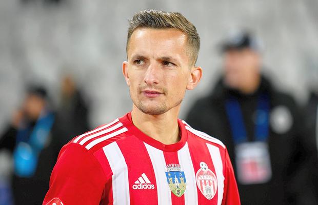 Laszlo Dioszegi, noi detalii despre situația lui Marius Ștefănescu, jucătorul dorit de FCSB și Rapid: „S-a ajuns până pe la 1 milion”