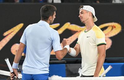 Novak Djokovic l-a elogiat pe Dino Prizmic, puștiul de 18 ani care i-a luat un set la Australian Open: „Parcă aș fi jucat împotriva mea în oglindă!”