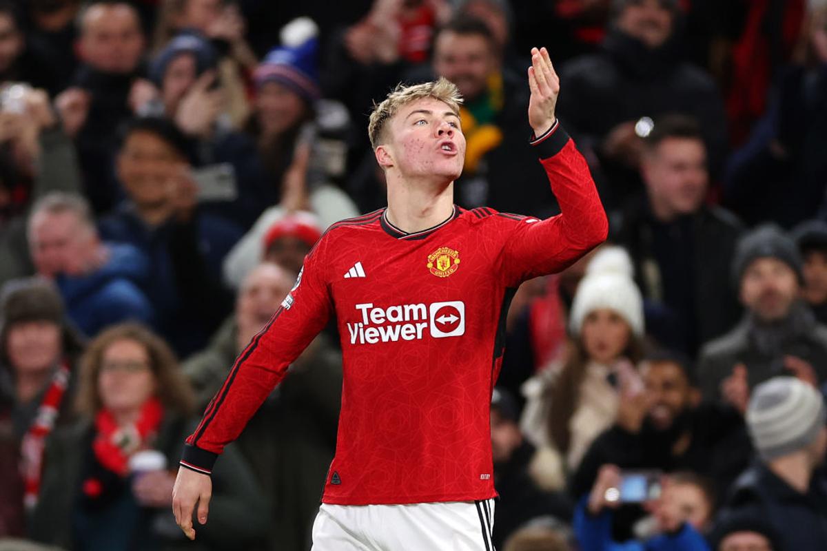 Cele mai spectaculoase imagini din Manchester United - Tottenham, primul meci al lui Radu Drăgușin în Anglia