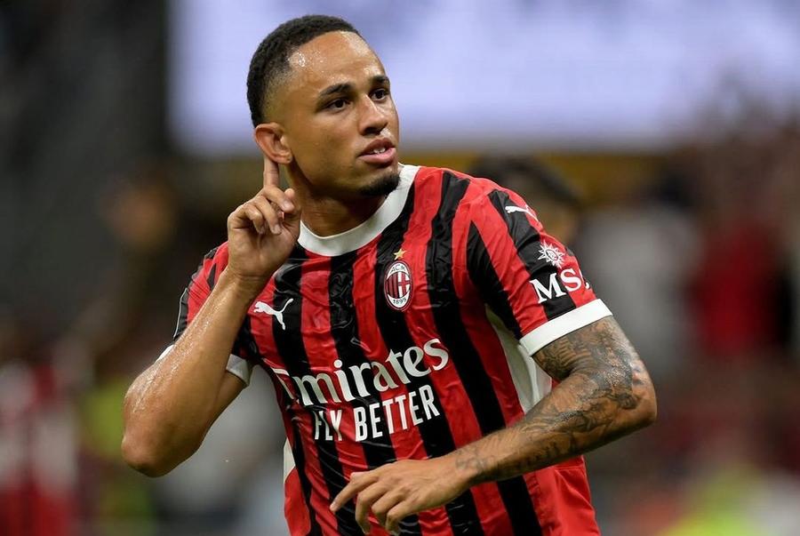 AC Milan voia să-l împrumute pe Noah Okafor. Foto: Instagram A picat vizita medicală și nu se mai transferă la RB Leipzig!