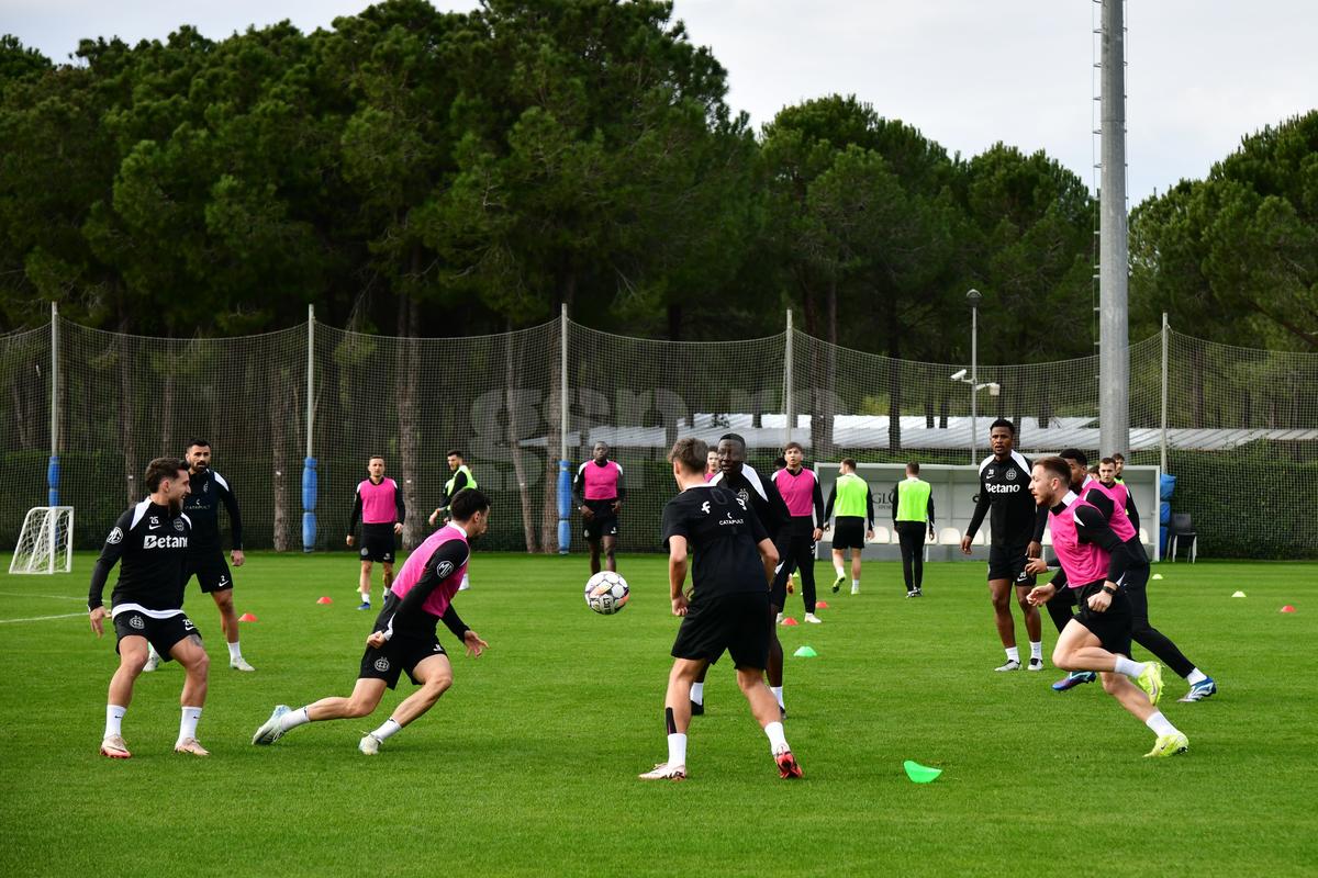 Antrenamentul campioanei FCSB din Antalya, 14 ianuarie 2025. Foto: Cristi Preda (GSP)