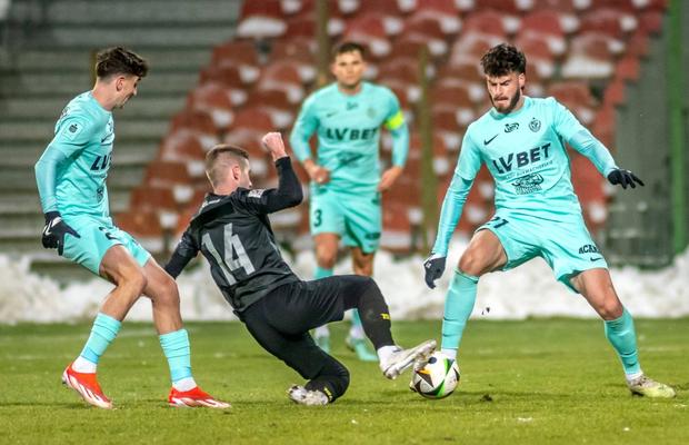 Fostul jucător al lui Hagi are oferta pe masă » Dorit de clubul din Europa cu 10 titluri: „Reprezintă o prioritate”