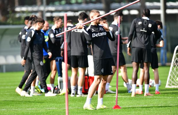 6 lucruri observate astăzi de reporterii GSP la antrenamentul campioanei FCSB