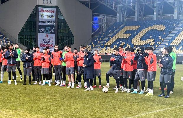Petrolul păstrează mărcile echipei istorice + Primul antrenament condus de Mutu pe „Ilie Oană”, deschis publicului