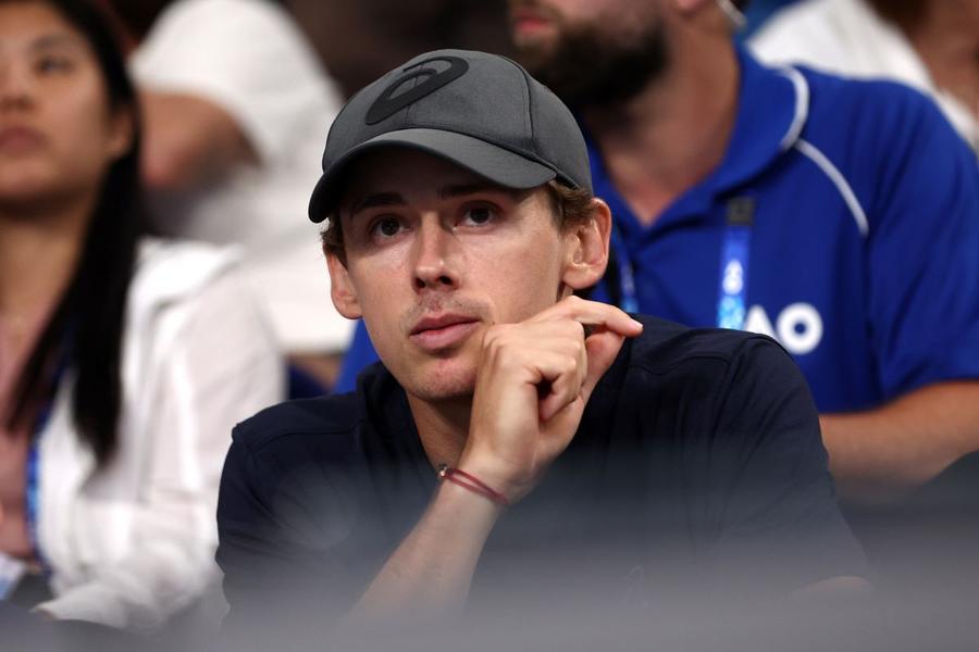 Alex de Minaur în tribună la meciul logodnicei sale, Katie Boulter Foto: Guliver/GettyImages Cuplul în vogă al tenisului, sprijin reciproc total » După meci, direct în tribună pentru a-și susține logodnica