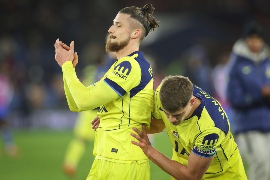Mutarea de la miezul nopții pentru transferul lui Drăgușin: „Au pornit în forță negocierile cu Tottenham”