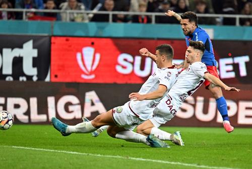 Cristi Ignat va juca până la finalul sezonului în galben-albastru. Foto: Imago Images