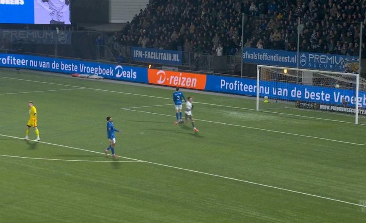 Dennis Man, 2 din 2 în 2026! PSV s-a calificat în „sferturile” Cupei, românul schimbat după nici 30 de minute
