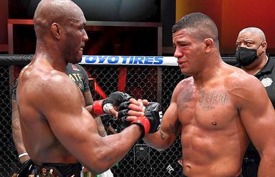 VIDEO Kamaru Usman n-a avut milă de prietenul său! L-a făcut KO pe Gilbert Burns în gala UFC 258
