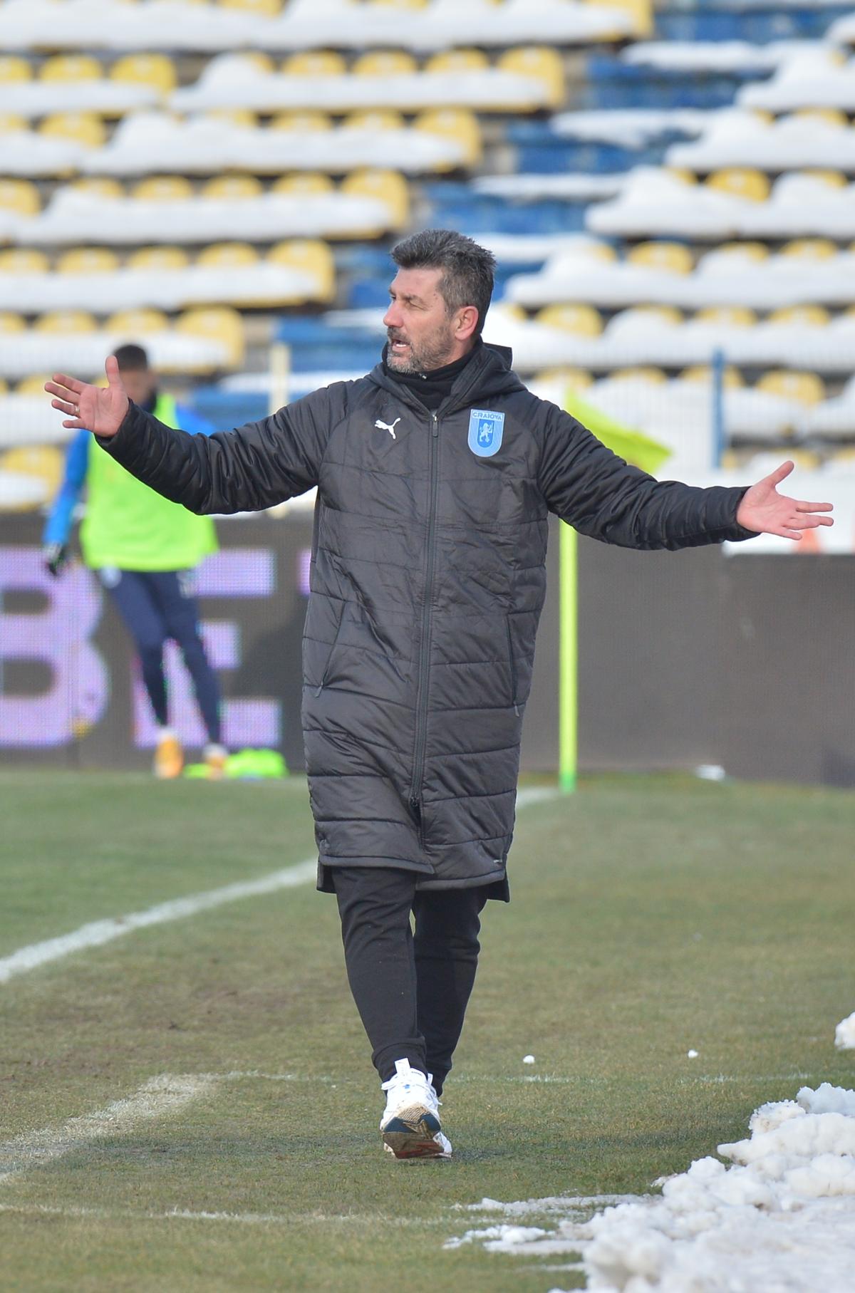 ACADEMICA CLINCENI - CRAIOVA 0-0. Ouzounidis, primele concluzii după debutul în Liga 1: „Nu e nivelul pe care-l vreau! Mai e mult de muncă”