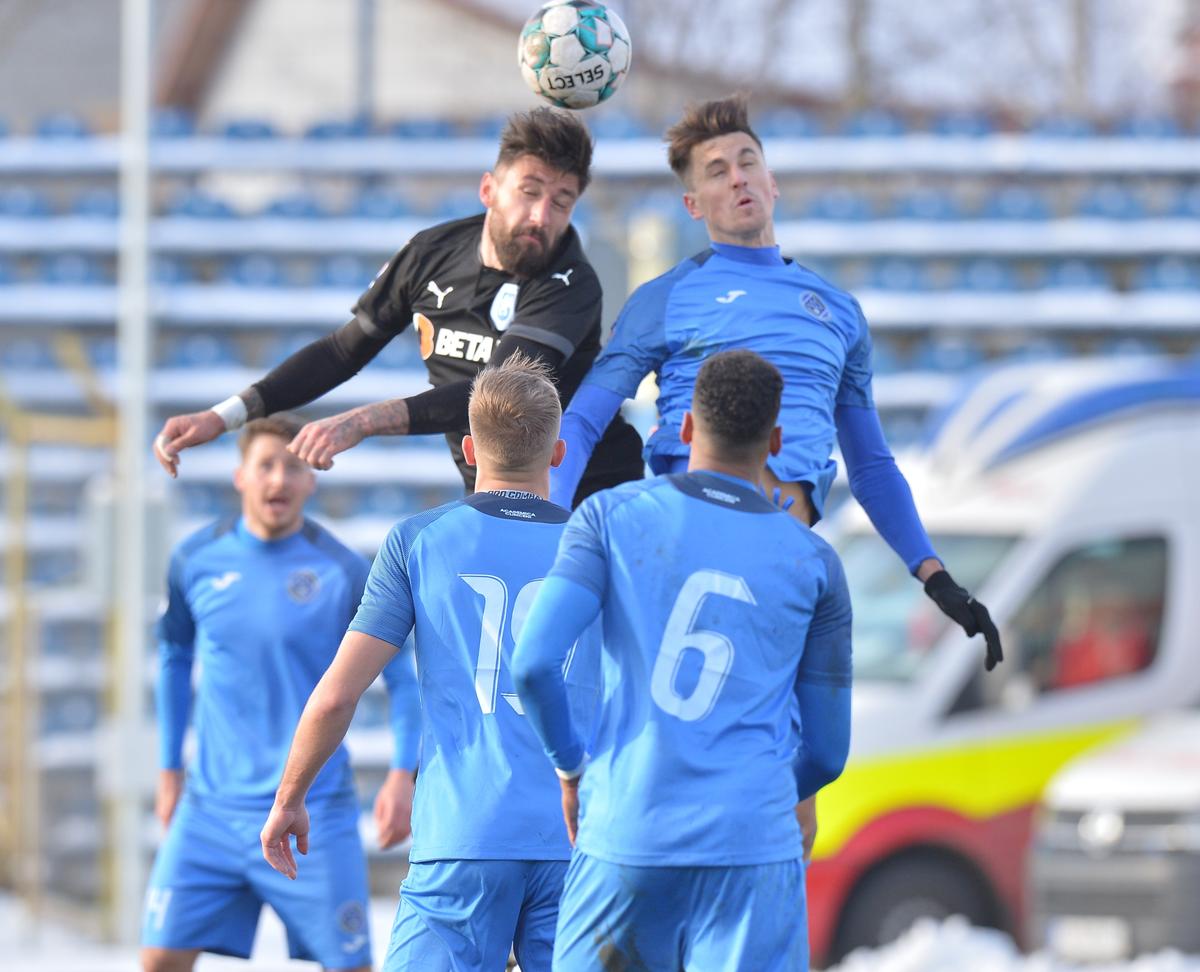 ACADEMICA CLINCENI - CRAIOVA 0-0. Ouzounidis, primele concluzii după debutul în Liga 1: „Nu e nivelul pe care-l vreau! Mai e mult de muncă”
