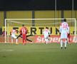 FOTO 3 faze controversate în Hermannstadt - FCSB » MM a postat în timpul meciului + analiza lui Crăciunescu