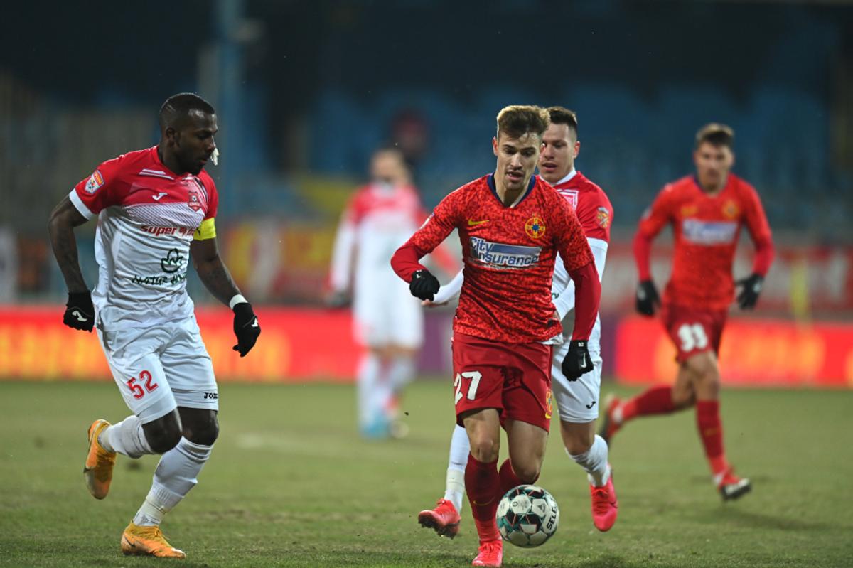 FOTO 3 faze controversate în Hermannstadt - FCSB » MM a postat în timpul meciului + analiza lui Crăciunescu