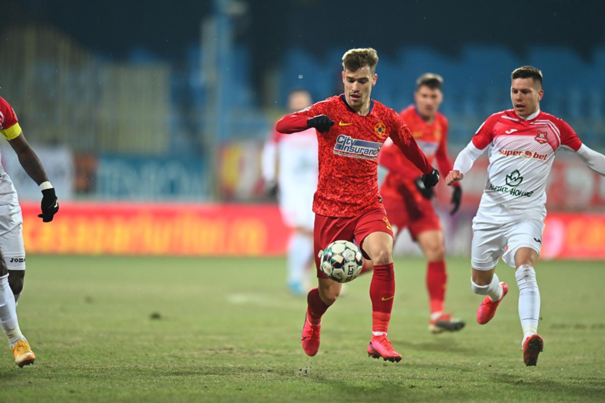 FOTO 3 faze controversate în Hermannstadt - FCSB » MM a postat în timpul meciului + analiza lui Crăciunescu