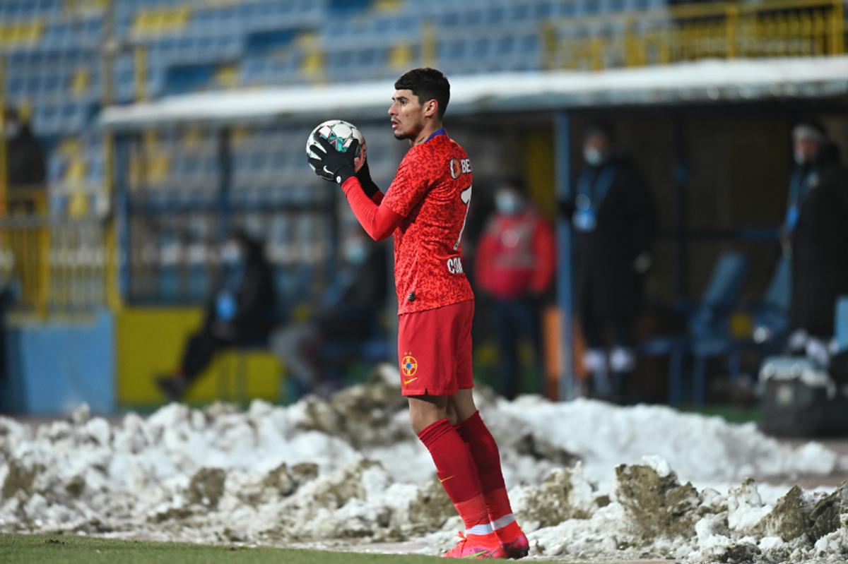 FOTO 3 faze controversate în Hermannstadt - FCSB » MM a postat în timpul meciului + analiza lui Crăciunescu