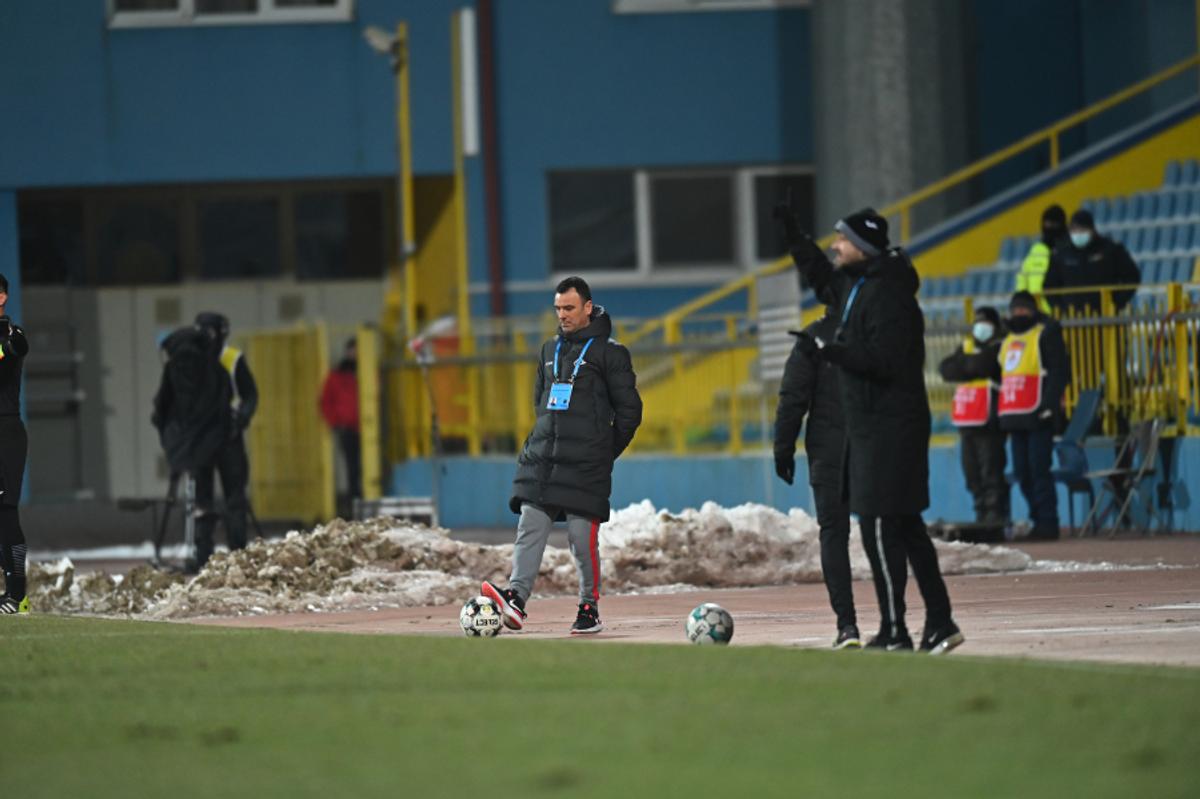FOTO 3 faze controversate în Hermannstadt - FCSB » MM a postat în timpul meciului + analiza lui Crăciunescu