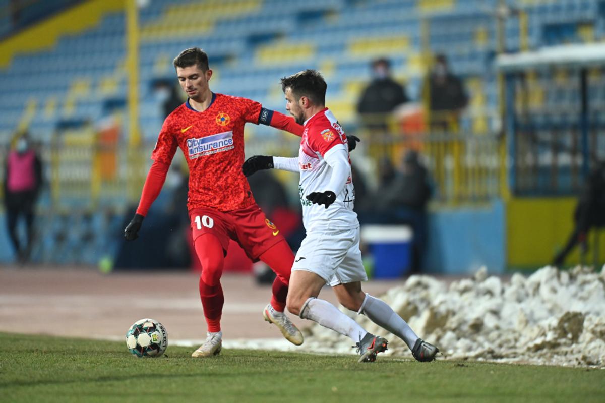 FOTO 3 faze controversate în Hermannstadt - FCSB » MM a postat în timpul meciului + analiza lui Crăciunescu