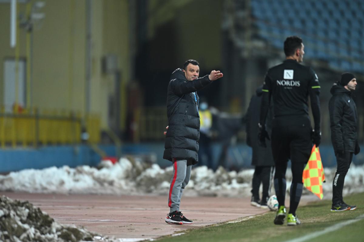 FOTO 3 faze controversate în Hermannstadt - FCSB » MM a postat în timpul meciului + analiza lui Crăciunescu