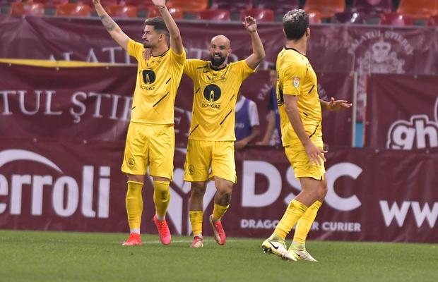 Dinamo vrea să profite de situația de la Gaz Metan: are pe listă 4 jucători » Și Rapid a intrat pe fir