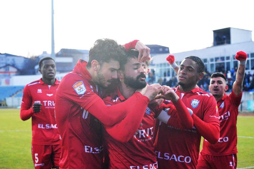 FC Botoșani a învins-o fără emoții pe Academica Clinceni, scor 2-0, în runda cu numărul 26 din Liga 1.