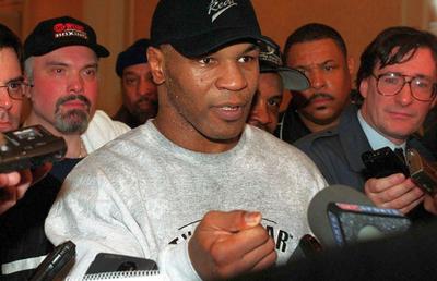 Confruntare epică! De ce s-a luat Mike Tyson de Donald Trump: „Te culci cu nevasta mea?”