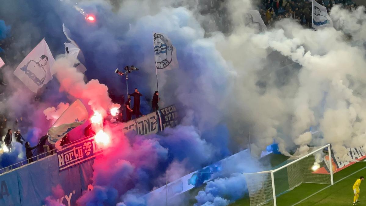 Ce au încercat fanii lui FCU Craiova, chiar înaintea derby-ului cu rivala CS Universitatea