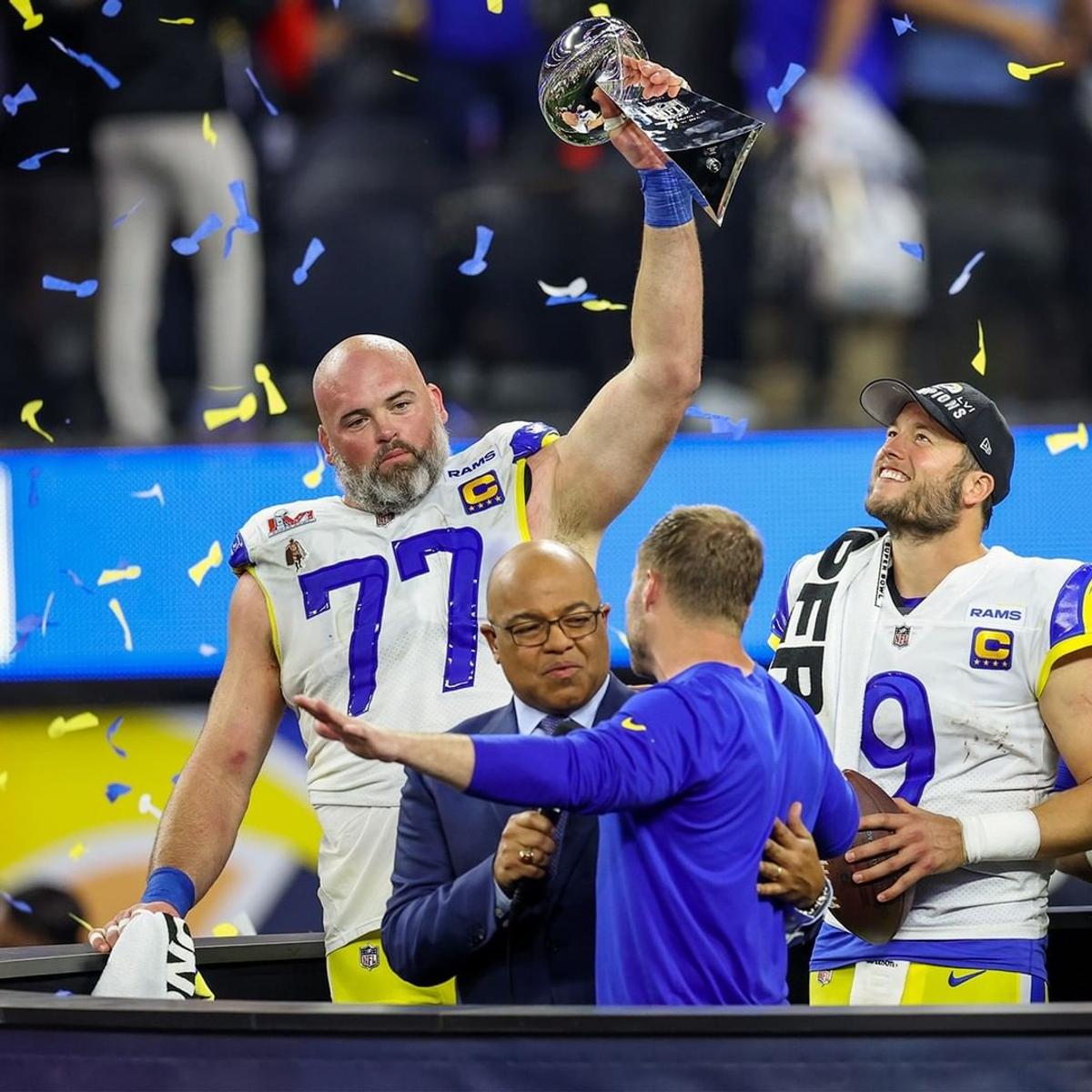 Spectacol în SuperBowl LVI » Los Angeles Rams a reușit să întoarcă scorul și să câștige pentru a doua oară trofeul
