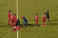 Putea să-i rupă piciorul! Intrare violentă în Liga 1 » Arbitrul și-a schimbat decizia