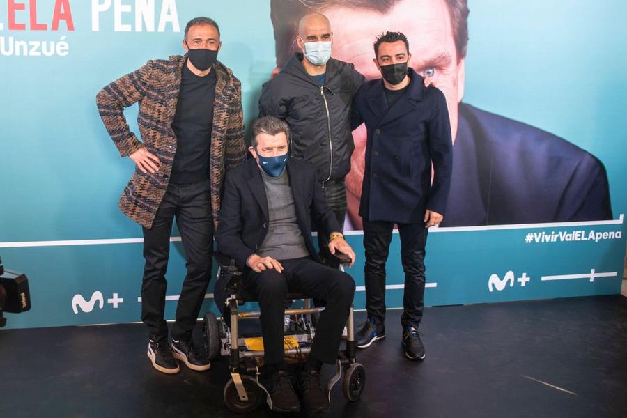 Juan Carlos Unzue alături de Luis Enrique, Pep Guardiola și Xavi Hernandez (foto: Imago) Uniți de o boală fără leac » Juan Carlos Unzue, fostul secund al lui Luis Enrique la Barcelona, l-a vizitat pe românul Marcel Sabou » Cei doi suferă de scleroză laterală amiotrofică