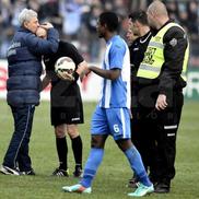 Sorin Cârțu l-a pupat pe chelie pe Marius Avram, după Craiova - FCSB, în 2015