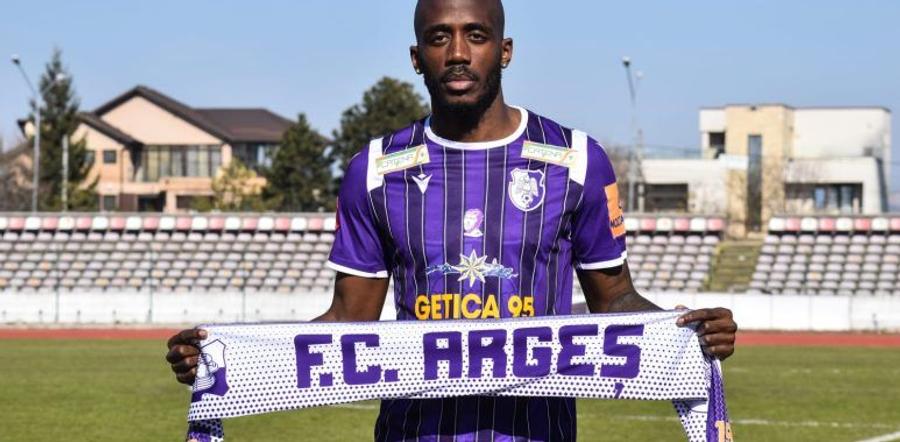 Kévin Koubemba Transfer important în Superliga » Fostul atacant de la Lille, prezentat oficial