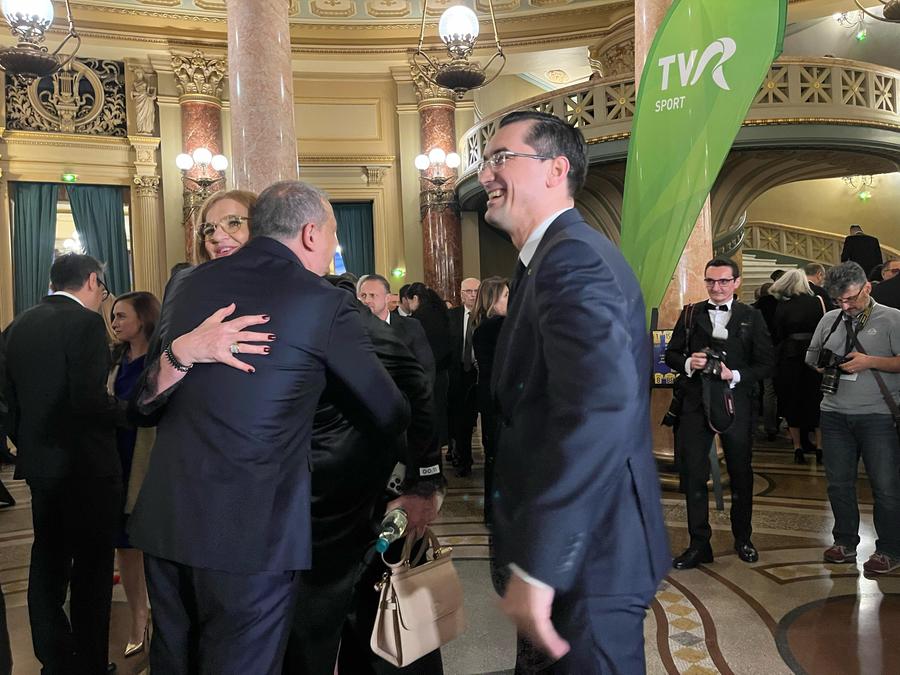 Gala Sportului Românesc a avut loc a Ateneul Român » Elisabeta Lipă s-a premiat singură