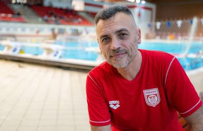 Tatăl lui David Popovici, șeful Academiei de Înot de la CS Dinamo, reacție după ce un antrenor al clubului a fost acuzat de viol
