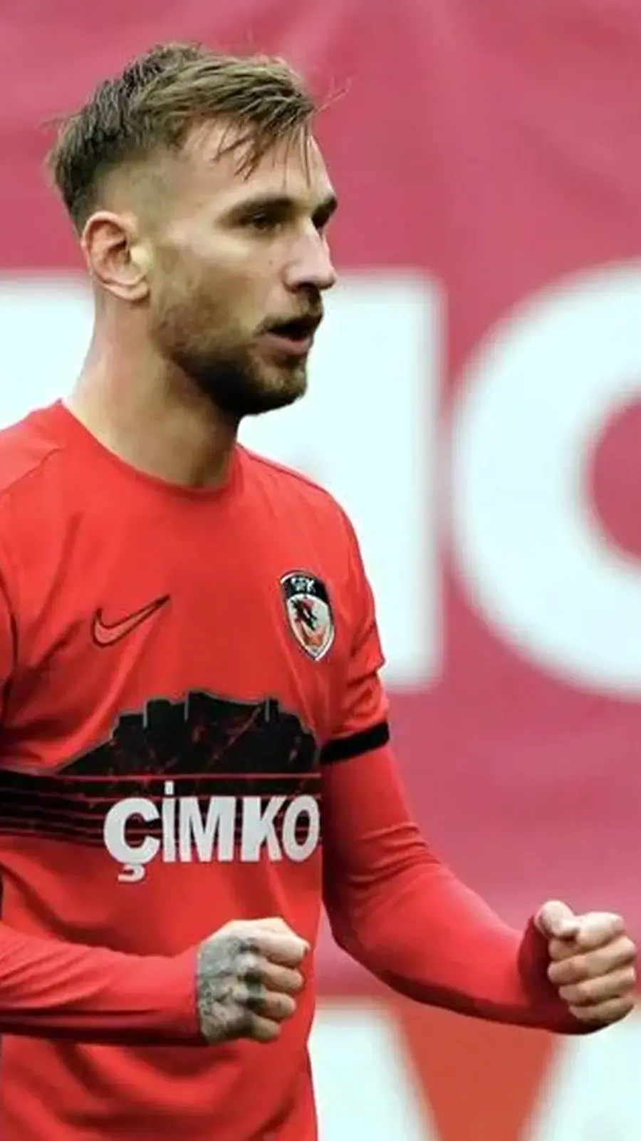 Denis Drăguș Tentat de un transfer spectaculos la FCSB: „Dacă și lui Rădoi i-ar plăcea de mine, m-ar face fericit!”