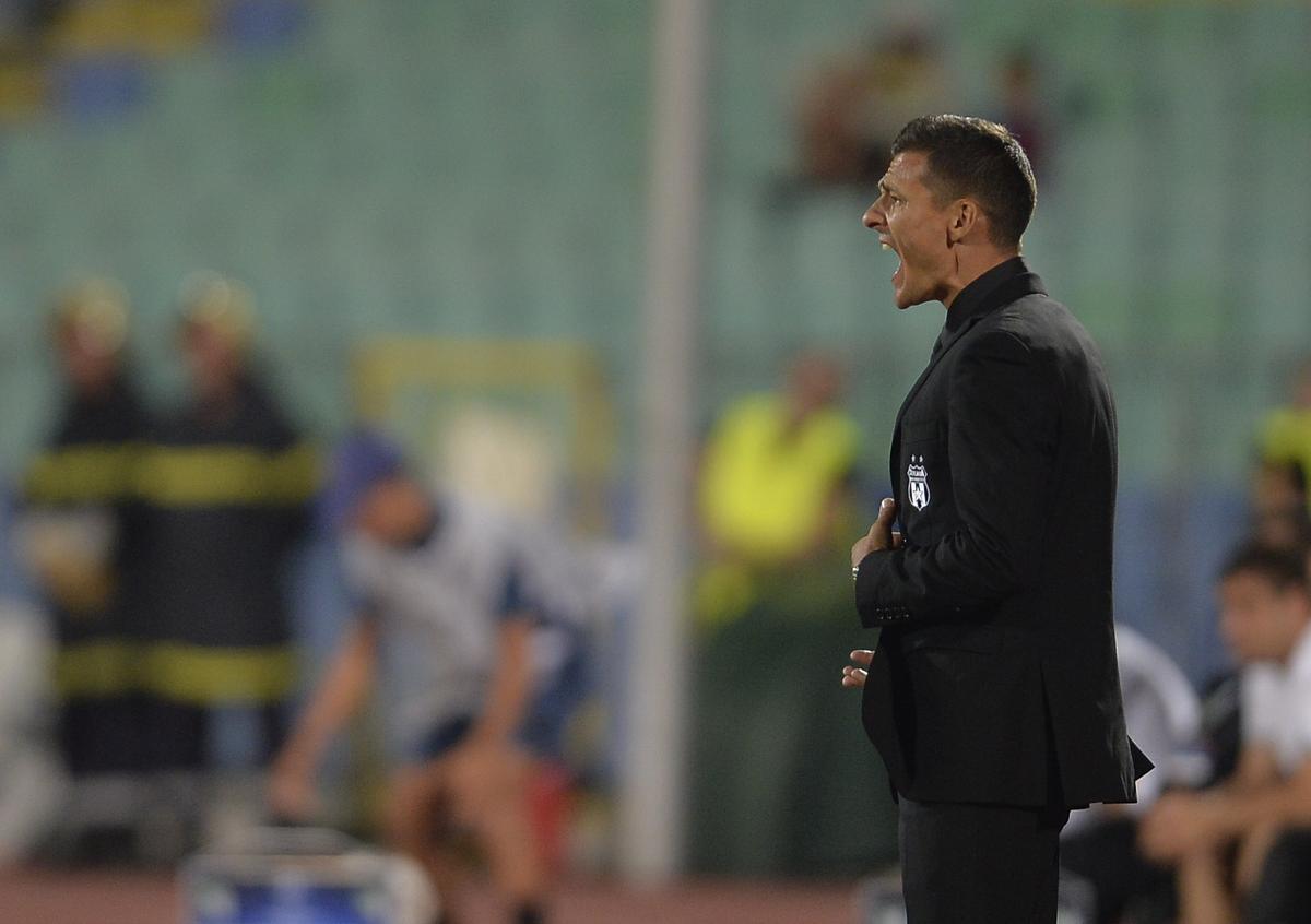 „Bă, ăștia sunt morți, trebuie să îi batem!” » Două momente cruciale din istoria FCSB, povestite în direct: „«Era să fac pe mine la penalty-uri»”