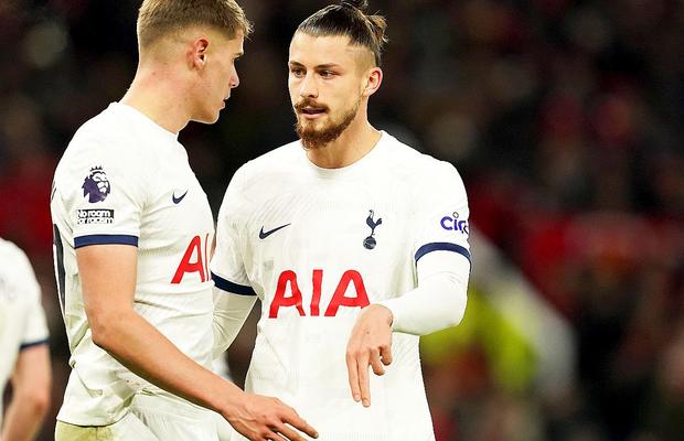 Coleg de la Barcelona pentru Radu Drăgușin » Tottenham oferă 60 de milioane de euro