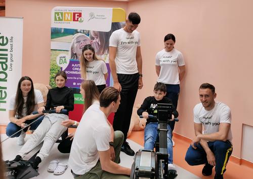 Simona Radiș, Ștefania Petreanu, Florin Lehaci, Florin Artene, Iuliana Buhuș și Ștefan Berariu dând lecții de ergometru copiilor Foto: GSP