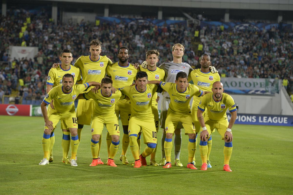 „Bă, ăștia sunt morți, trebuie să îi batem!” » Două momente cruciale din istoria FCSB, povestite în direct: „«Era să fac pe mine la penalty-uri»”