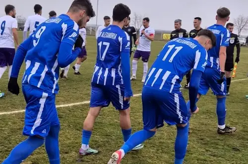 CSM Alexandria, echipa cu pretenții mari la promovarea în Liga 2, ar avea probleme foarte mari din punct de vedere financiar. Echipa din județul Teleorman ar fi pus pe liber 20 de jucători.