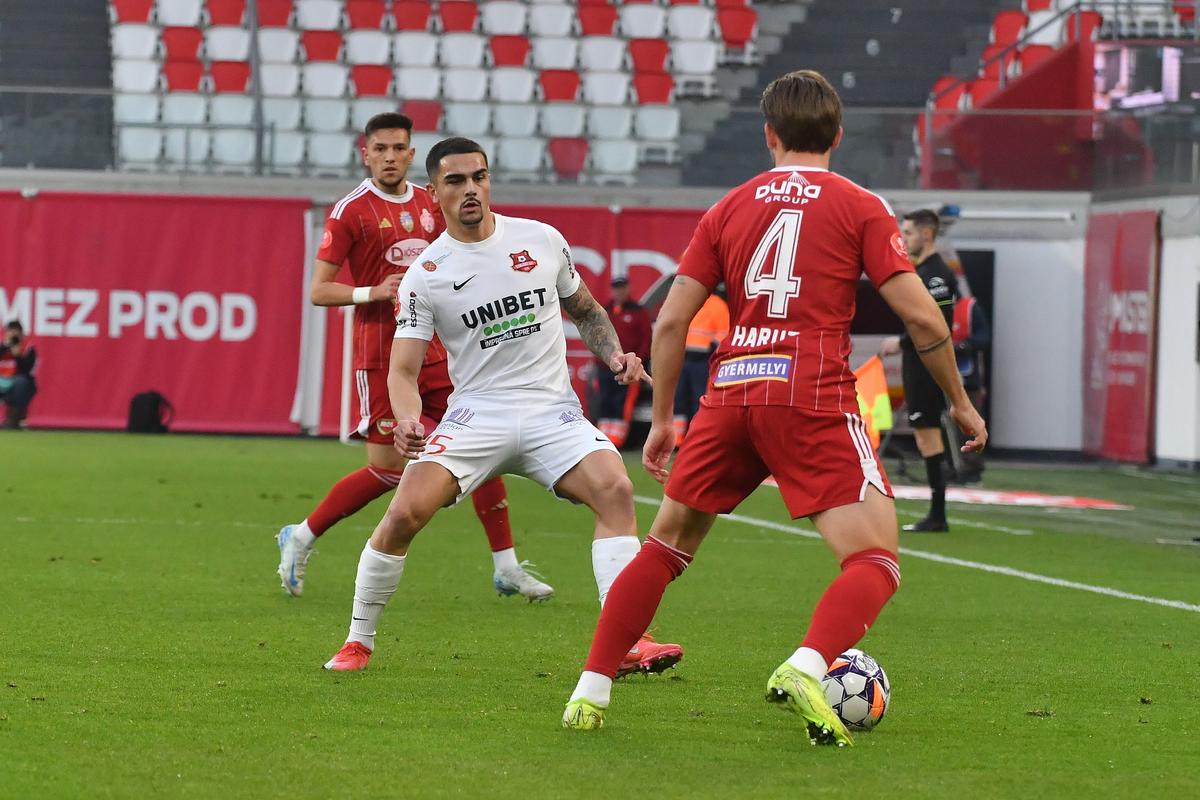 Repriza nebună din Sepsi - Hermannstadt poate să decidă play-off-ul! Meciul carierei pentru Ianis Stoica: hat-trick în 21 de minute » Clasamentul ACUM