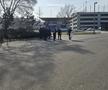 Un protestatar și două mașini de jandarmi la sediul Federației „Sunt aici ca să nu regret că n-am făcut nimic!”